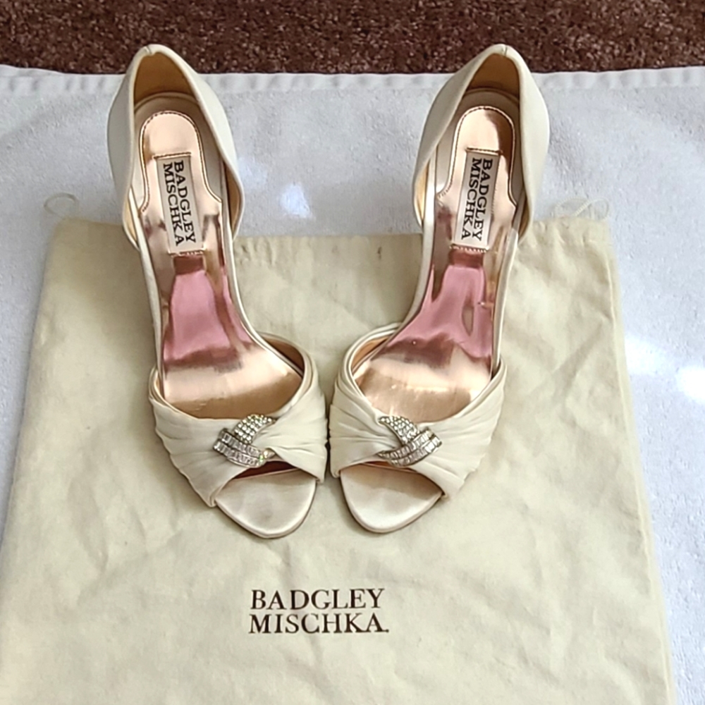 Badgley Mischka Bridal embellished Heeled shoes 6M